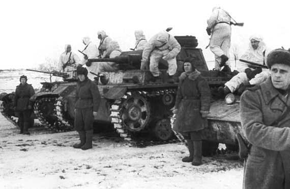 Иллюстрация к книге — Мы сгорали заживо. Смертники Великой Отечественной [i_129.jpg]