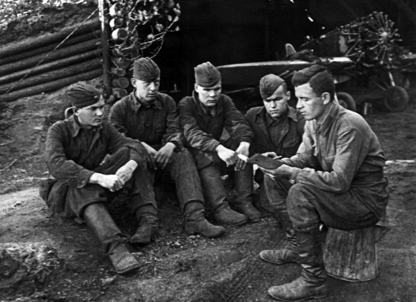 Иллюстрация к книге — Мы сгорали заживо. Смертники Великой Отечественной [i_192.jpg]