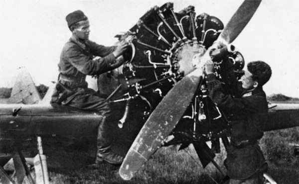 Иллюстрация к книге — Мы сгорали заживо. Смертники Великой Отечественной [i_197.jpg]