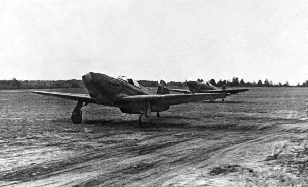 Иллюстрация к книге — Мы сгорали заживо. Смертники Великой Отечественной [i_210.jpg]