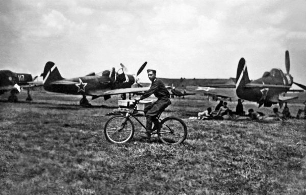 Иллюстрация к книге — Мы сгорали заживо. Смертники Великой Отечественной [i_264.jpg]