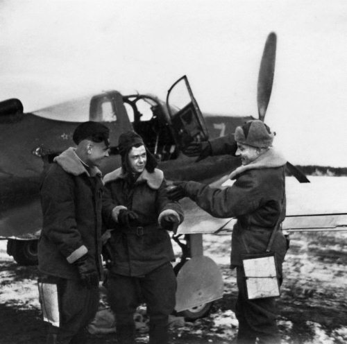 Иллюстрация к книге — Мы сгорали заживо. Смертники Великой Отечественной [i_268.jpg]