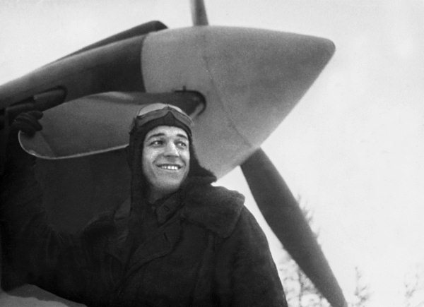 Иллюстрация к книге — Мы сгорали заживо. Смертники Великой Отечественной [i_275.jpg]