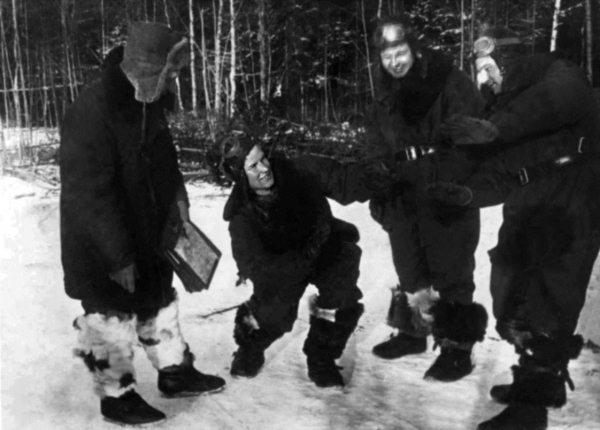 Иллюстрация к книге — Мы сгорали заживо. Смертники Великой Отечественной [i_293.jpg]