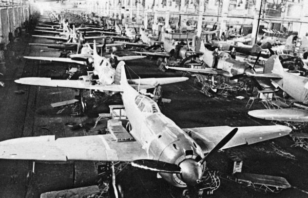 Иллюстрация к книге — Мы сгорали заживо. Смертники Великой Отечественной [i_311.jpg]