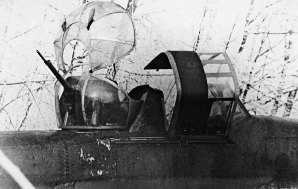 Иллюстрация к книге — Мы сгорали заживо. Смертники Великой Отечественной [i_335.jpg]