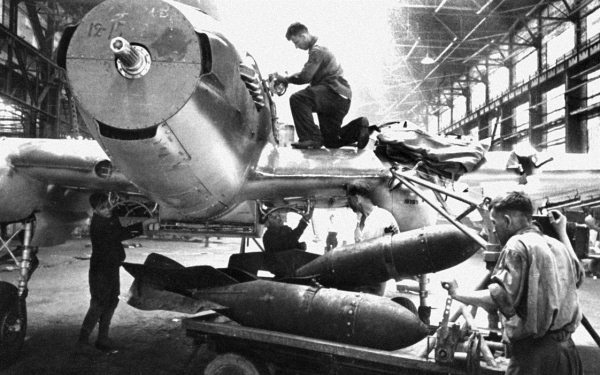 Иллюстрация к книге — Мы сгорали заживо. Смертники Великой Отечественной [i_429.jpg]