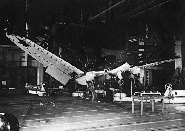 Иллюстрация к книге — Мы сгорали заживо. Смертники Великой Отечественной [i_445.jpg]