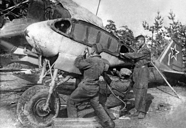 Иллюстрация к книге — Мы сгорали заживо. Смертники Великой Отечественной [i_451.jpg]