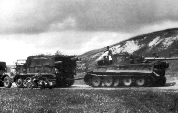 Иллюстрация к книге — Прохоровка без грифа секретности [i_094.jpg]