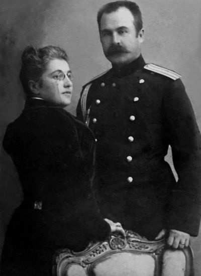 Иллюстрация к книге — Три цвета знамени. Генералы и комиссары. 1914-1921 [_02.jpg]