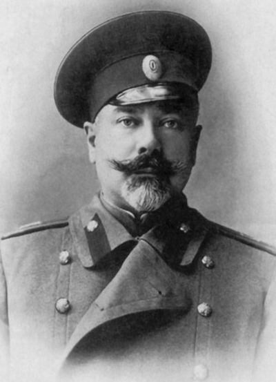 Иллюстрация к книге — Три цвета знамени. Генералы и комиссары. 1914-1921 [_07.jpg]