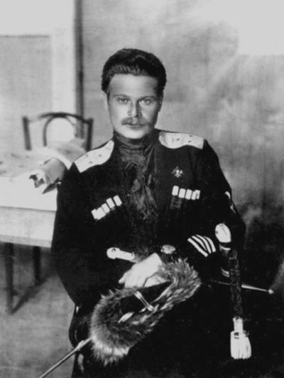 Иллюстрация к книге — Три цвета знамени. Генералы и комиссары. 1914-1921 [_31.jpg]