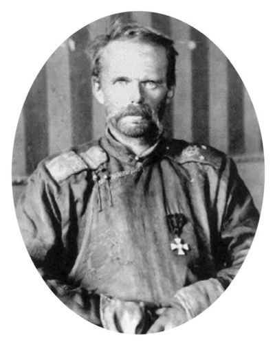 Иллюстрация к книге — Три цвета знамени. Генералы и комиссары. 1914-1921 [_37.jpg]