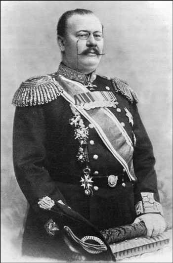 Иллюстрация к книге — 1900. Русские штурмуют Пекин [i_010.jpg]