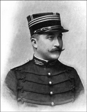 Иллюстрация к книге — 1900. Русские штурмуют Пекин [i_040.jpg]