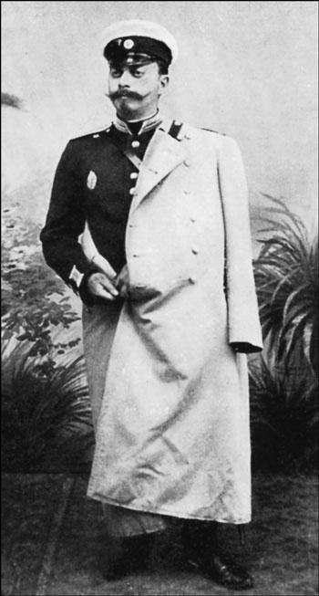 Иллюстрация к книге — 1900. Русские штурмуют Пекин [i_069.jpg]