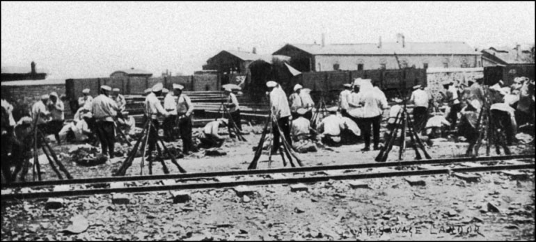 Иллюстрация к книге — 1900. Русские штурмуют Пекин [i_098.jpg]