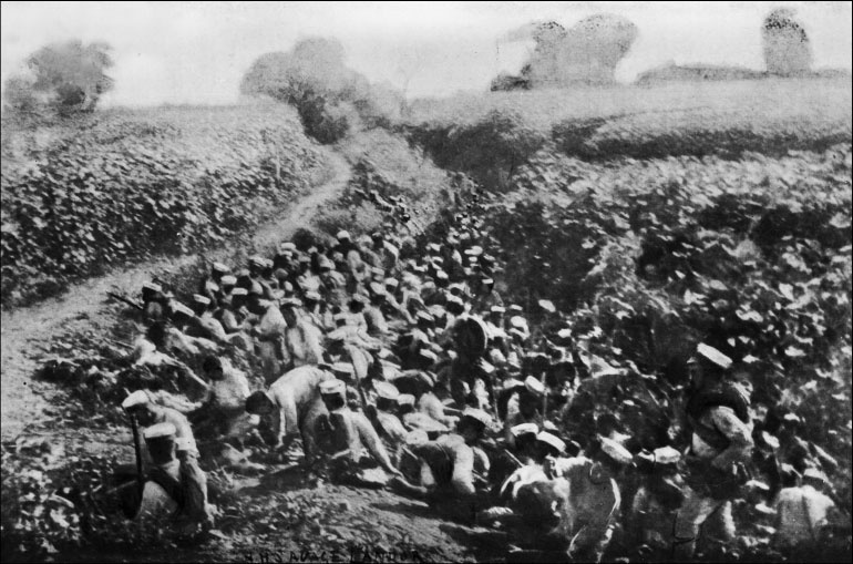 Иллюстрация к книге — 1900. Русские штурмуют Пекин [i_119.jpg]