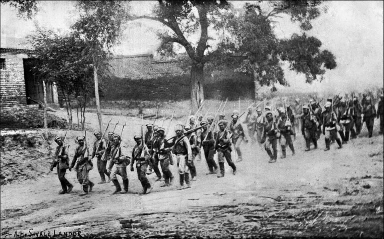 Иллюстрация к книге — 1900. Русские штурмуют Пекин [i_127.jpg]