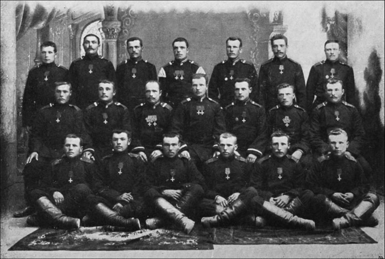 Иллюстрация к книге — 1900. Русские штурмуют Пекин [i_144.jpg]