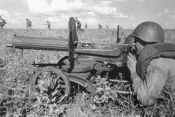 Иллюстрация к книге — Сталинградское побоище. «За Волгой для нас земли нет!» [i_025.jpg]