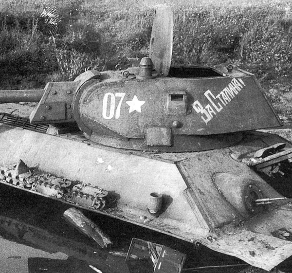 Иллюстрация к книге — Сталинградское побоище. «За Волгой для нас земли нет!» [i_028.jpg]