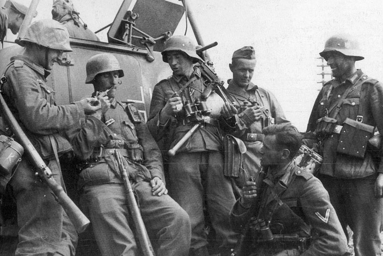 Иллюстрация к книге — Сталинградское побоище. «За Волгой для нас земли нет!» [i_067.jpg]