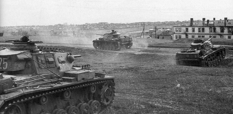 Иллюстрация к книге — Сталинградское побоище. «За Волгой для нас земли нет!» [i_068.jpg]