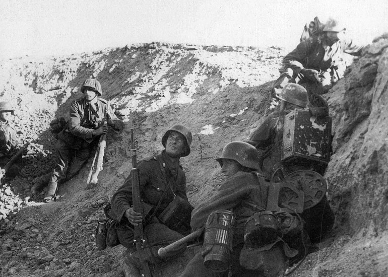 Иллюстрация к книге — Сталинградское побоище. «За Волгой для нас земли нет!» [i_110.jpg]