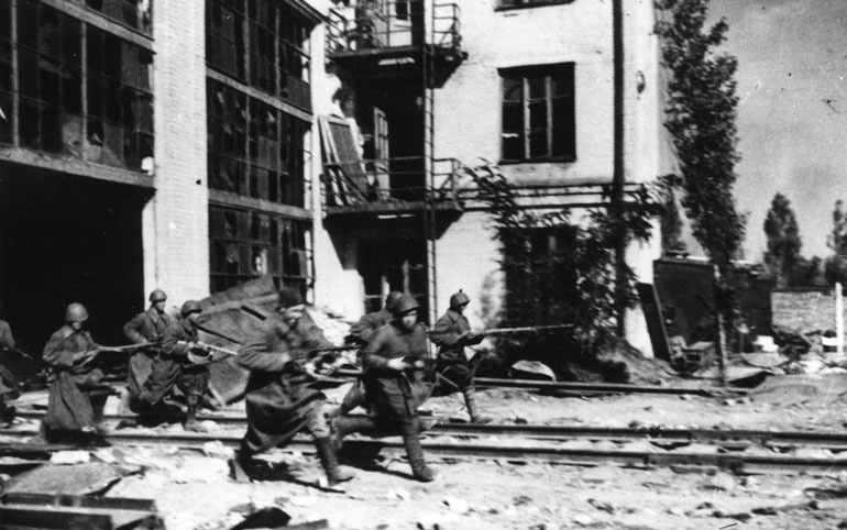 Иллюстрация к книге — Сталинградское побоище. «За Волгой для нас земли нет!» [i_118.jpg]