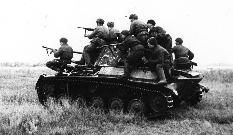 Иллюстрация к книге — Сталинградское побоище. «За Волгой для нас земли нет!» [i_159.jpg]