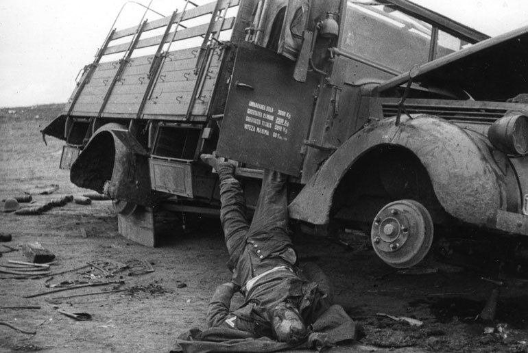 Иллюстрация к книге — Сталинградское побоище. «За Волгой для нас земли нет!» [i_166.jpg]