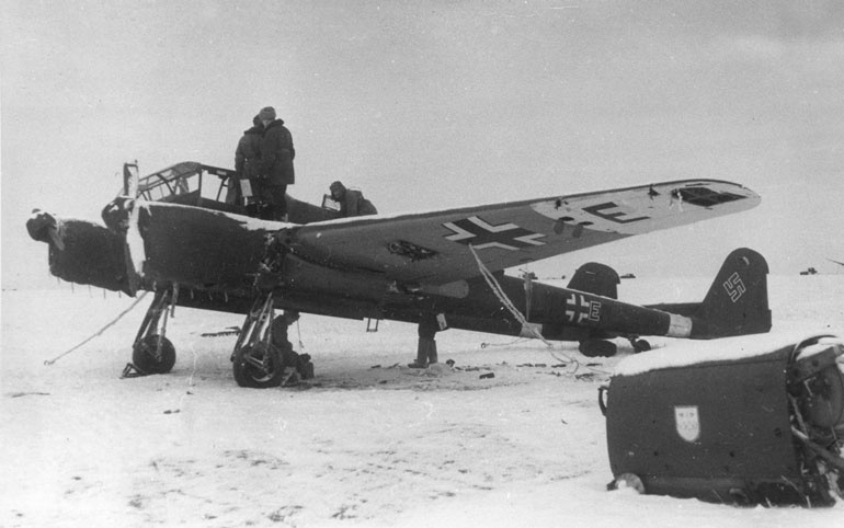 Иллюстрация к книге — Сталинградское побоище. «За Волгой для нас земли нет!» [i_182.jpg]