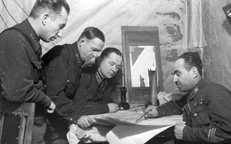 Иллюстрация к книге — Сталинградское побоище. «За Волгой для нас земли нет!» [i_243.jpg]