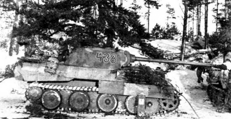 Иллюстрация к книге — «Пантера». Стальная кошка Панцерваффе [pic_131.jpg]