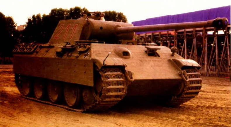 Иллюстрация к книге — «Пантера». Стальная кошка Панцерваффе [pic_136.jpg]