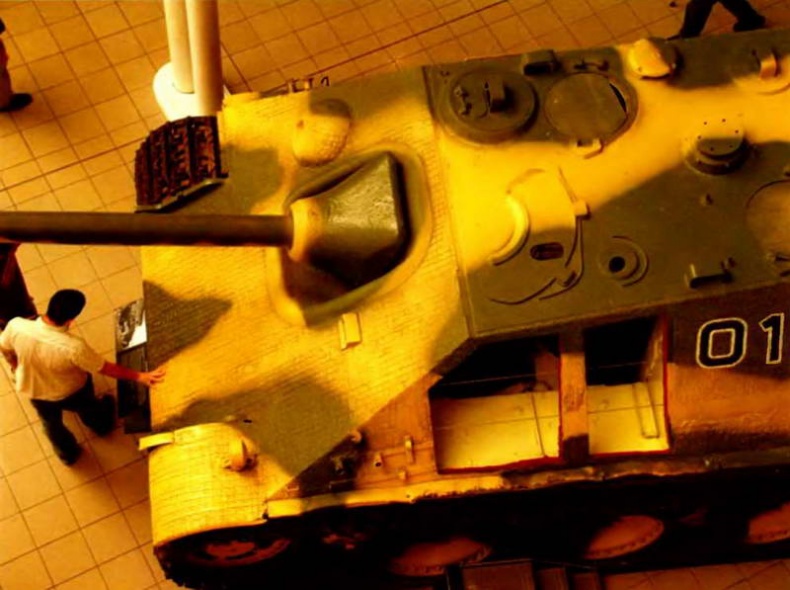 Иллюстрация к книге — «Пантера». Стальная кошка Панцерваффе [pic_151.jpg]