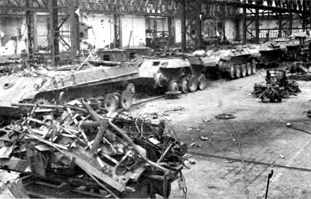 Иллюстрация к книге — «Пантера». Стальная кошка Панцерваффе [pic_169.jpg]