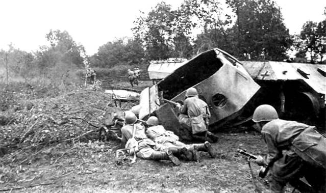 Иллюстрация к книге — «Пантера». Стальная кошка Панцерваффе [pic_74.jpg]