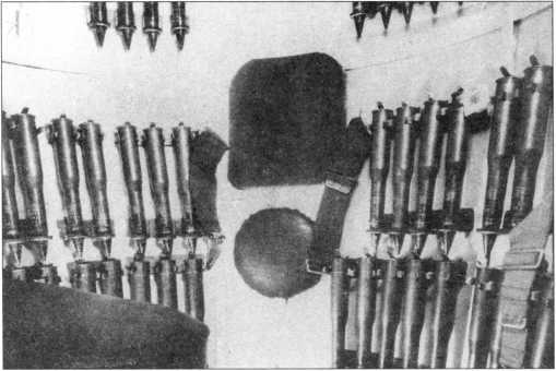 Иллюстрация к книге — «Трехэтажный» американец Сталина. Танк М3 «Генерал Ли» / «Генерал Грант» [i_032.jpg]