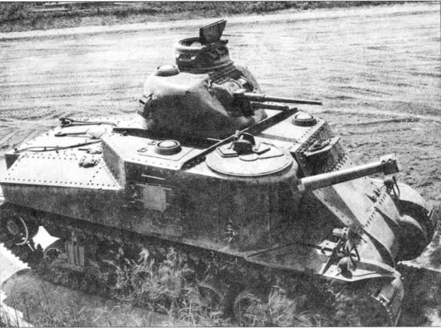Иллюстрация к книге — «Трехэтажный» американец Сталина. Танк М3 «Генерал Ли» / «Генерал Грант» [i_039.jpg]