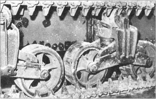 Иллюстрация к книге — «Трехэтажный» американец Сталина. Танк М3 «Генерал Ли» / «Генерал Грант» [i_048.jpg]