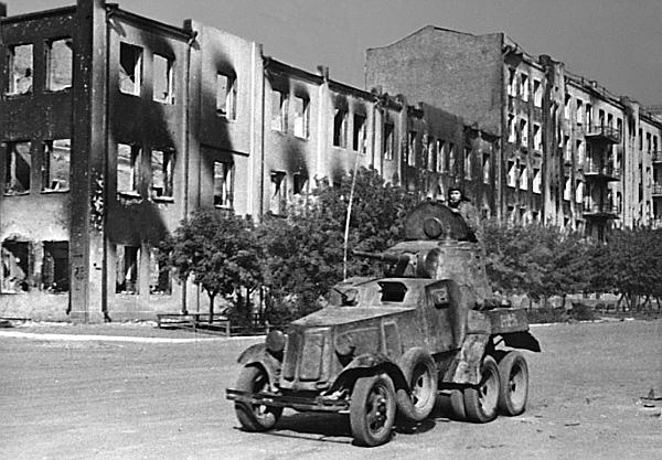 Иллюстрация к книге — Великая танковая война 1939 – 1945 [i_113.jpg]