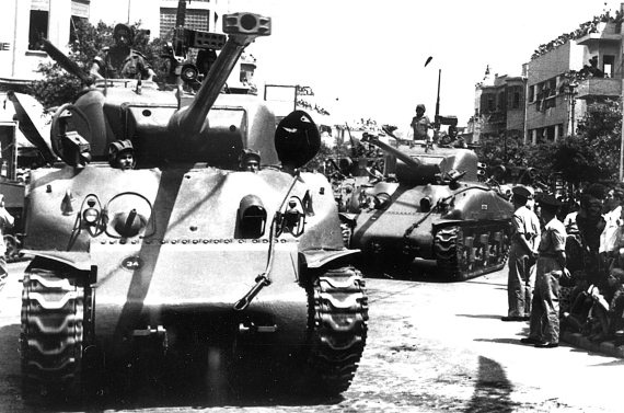 Иллюстрация к книге — Израильские танки в бою [i_013.jpg]