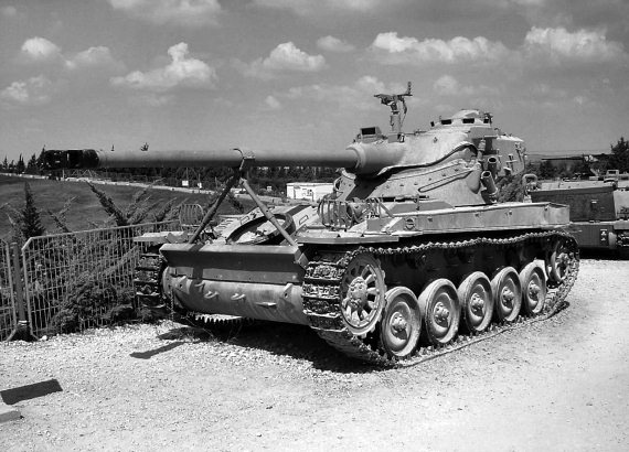 Иллюстрация к книге — Израильские танки в бою [i_019.jpg]