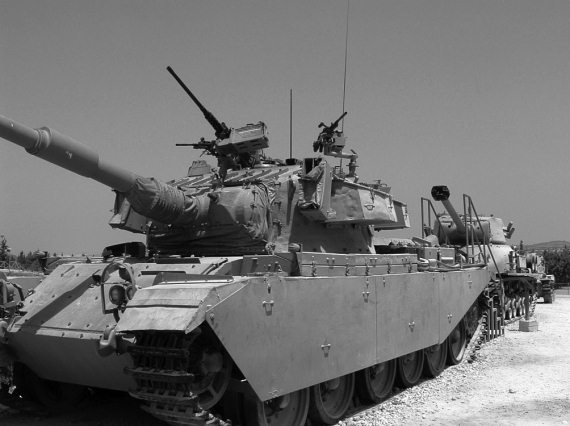 Иллюстрация к книге — Израильские танки в бою [i_022.jpg]