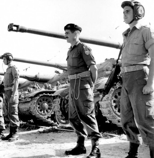 Иллюстрация к книге — Израильские танки в бою [i_088.jpg]