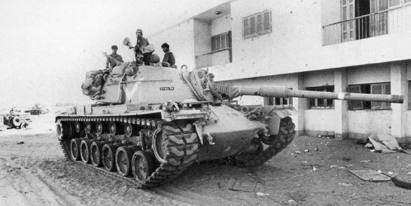 Иллюстрация к книге — Израильские танки в бою [i_124.jpg]