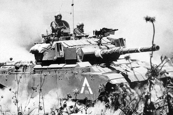 Иллюстрация к книге — Израильские танки в бою [i_138.jpg]